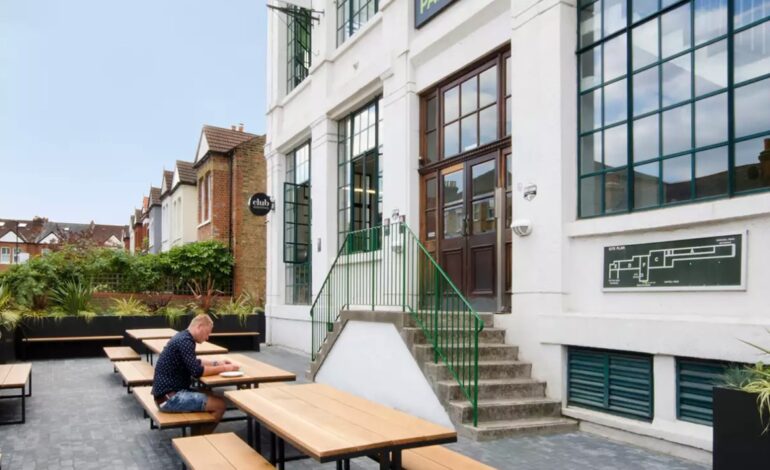 Parkhall Business Centre SW21 Serviced Office London
